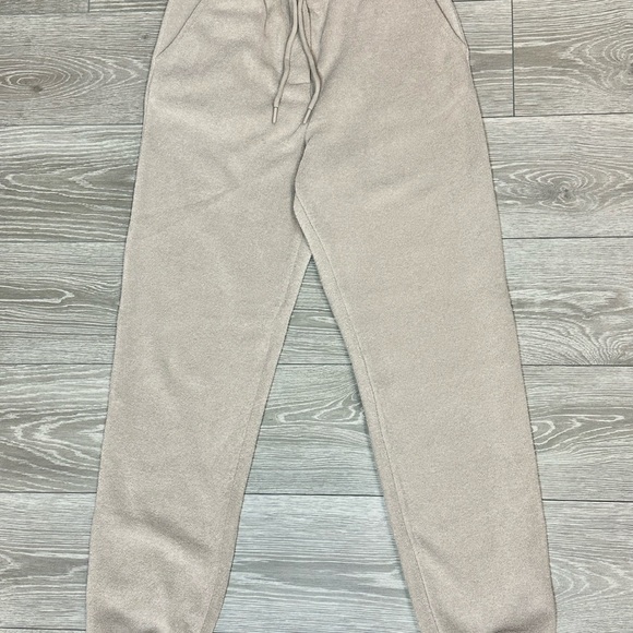 Sport suits - Picture 1 of 4